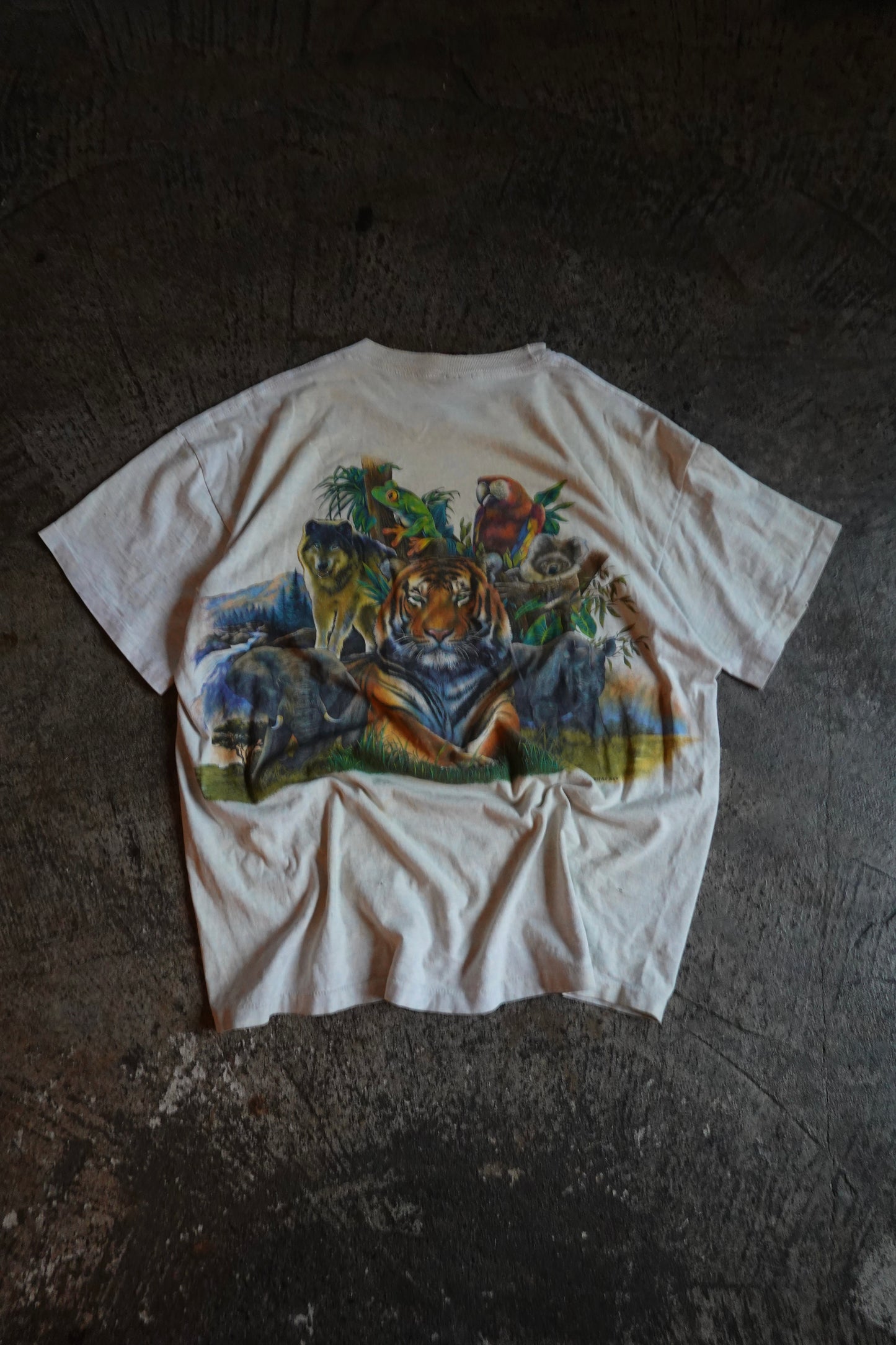 1990s Vintage Habitat Endangered Species T-shirt